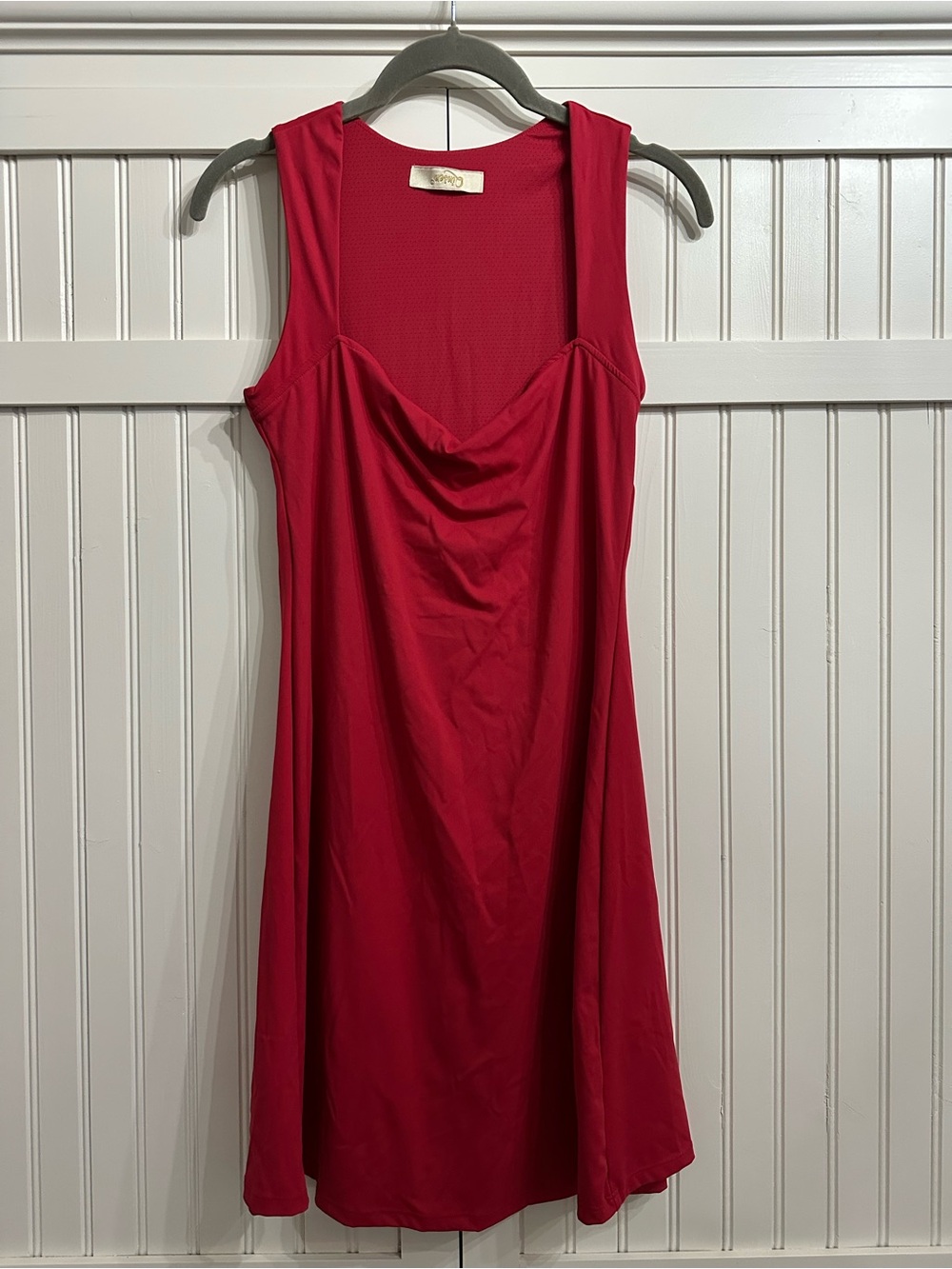 Qinsen Sleeveless Red Mini Athletic Dress with Draped Neckline Size L